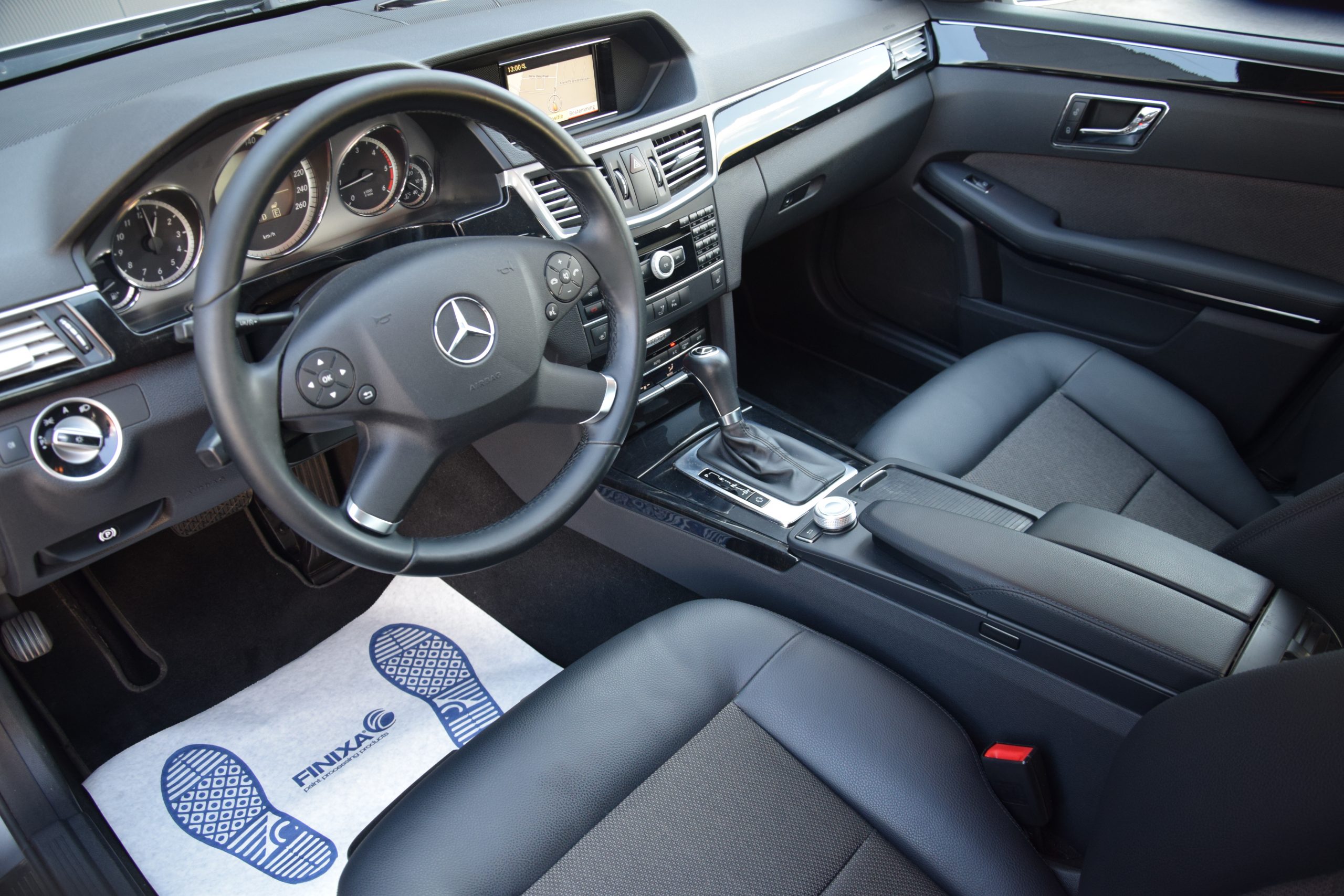 Mercedes-Benz E200 CDI Avantgarde BlueEfficiency 04/2011 -Full Option!!