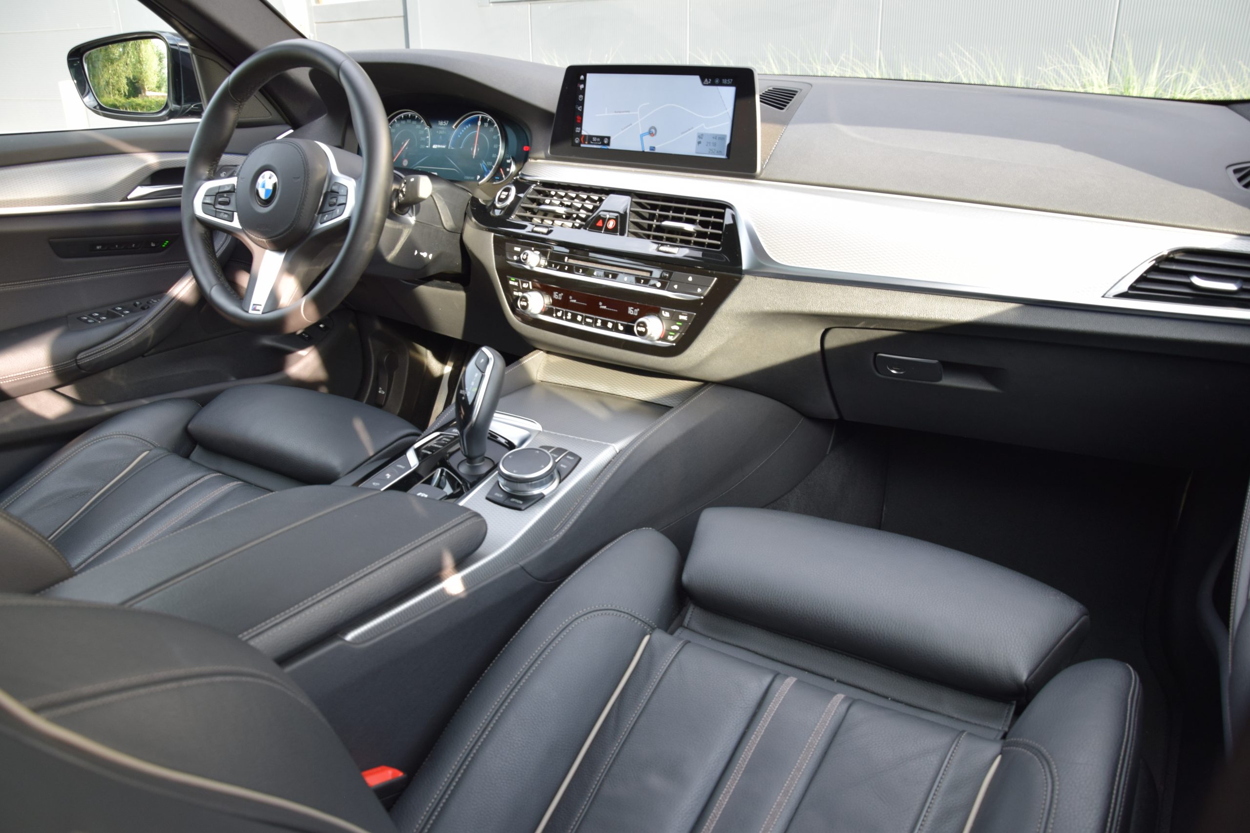 BMW 530e Hybride M-Sportpakket 06/2018 – Full Option!!
