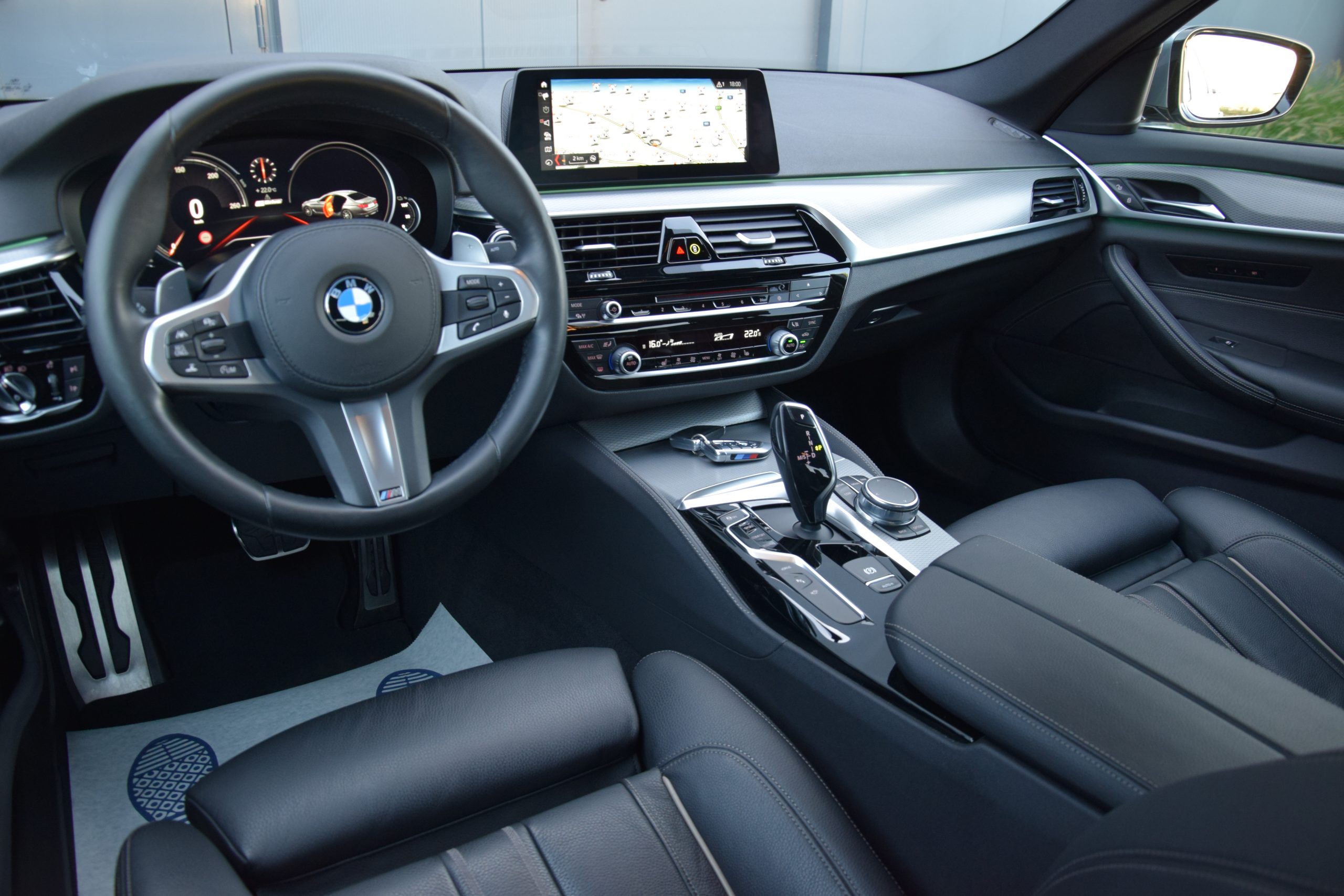 BMW 530e Iperformance M-Sportpakket 06/2017 – Full Option!!