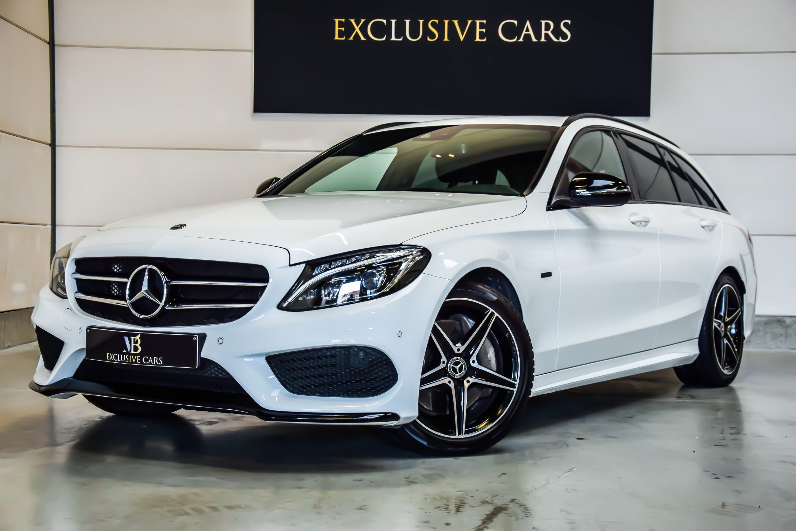 Mercedes-Benz C350e Hybride AMG-Line Airmatic Night Pack 01/2018!!