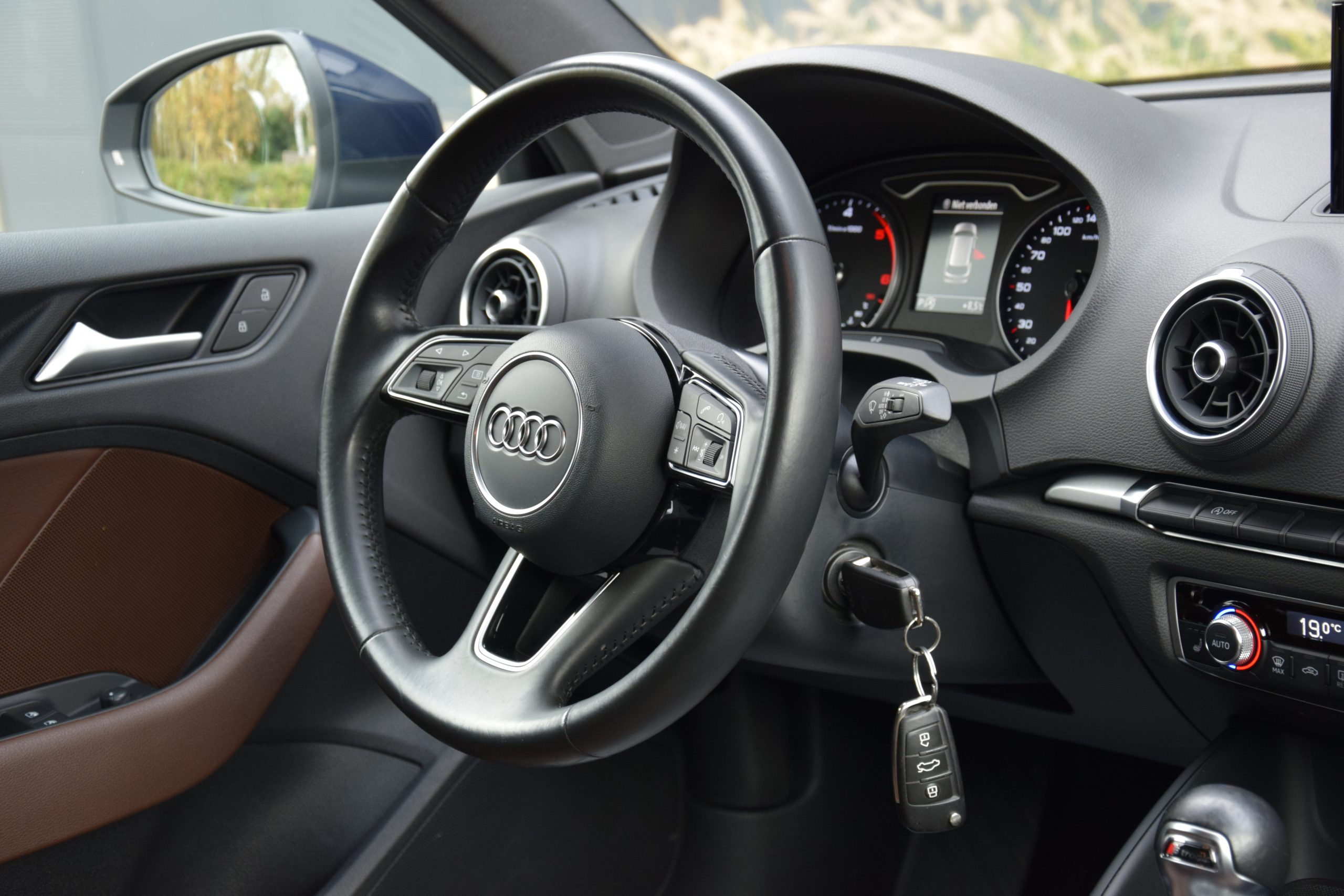 Audi A3 1.6 TDI Sport 12/2016 – Full Option!!