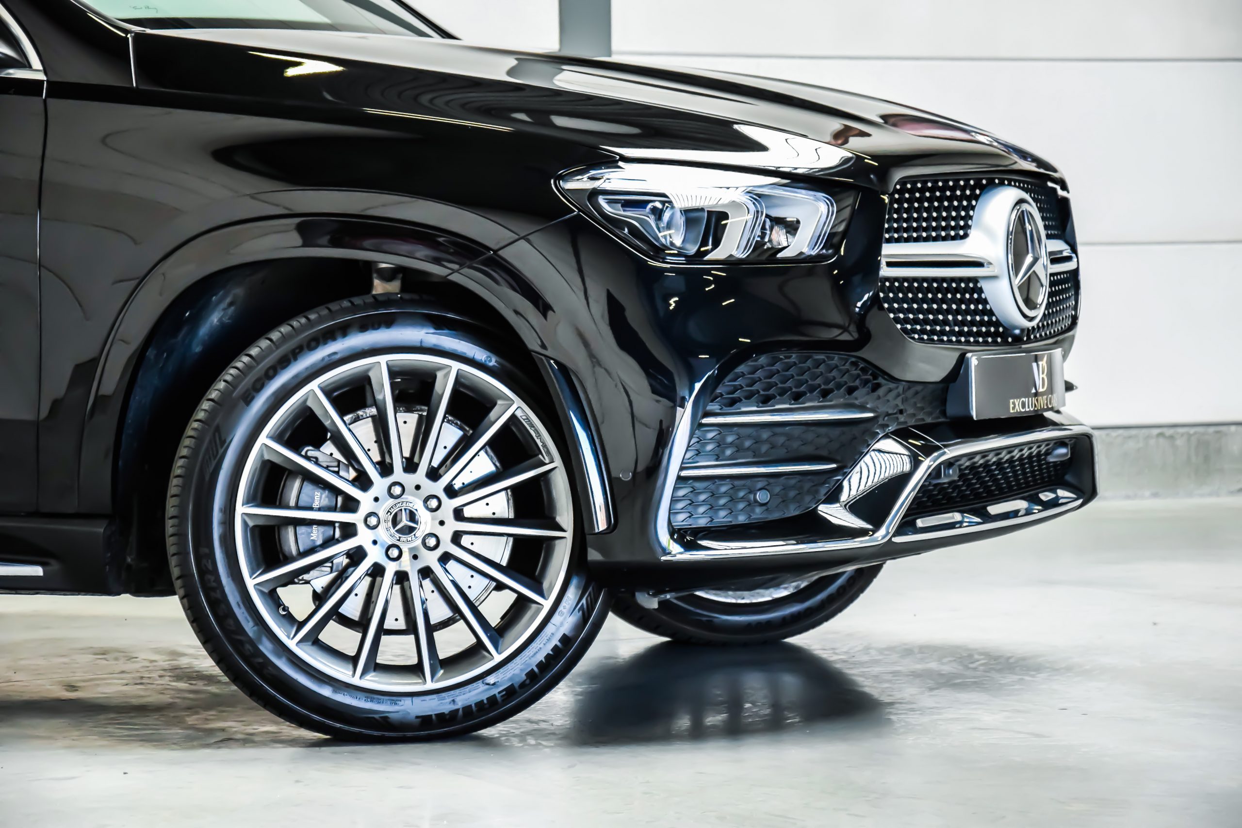 Mercedes-Benz GLE 300d AMG-Sport Airmatic 7PL – Full Option!