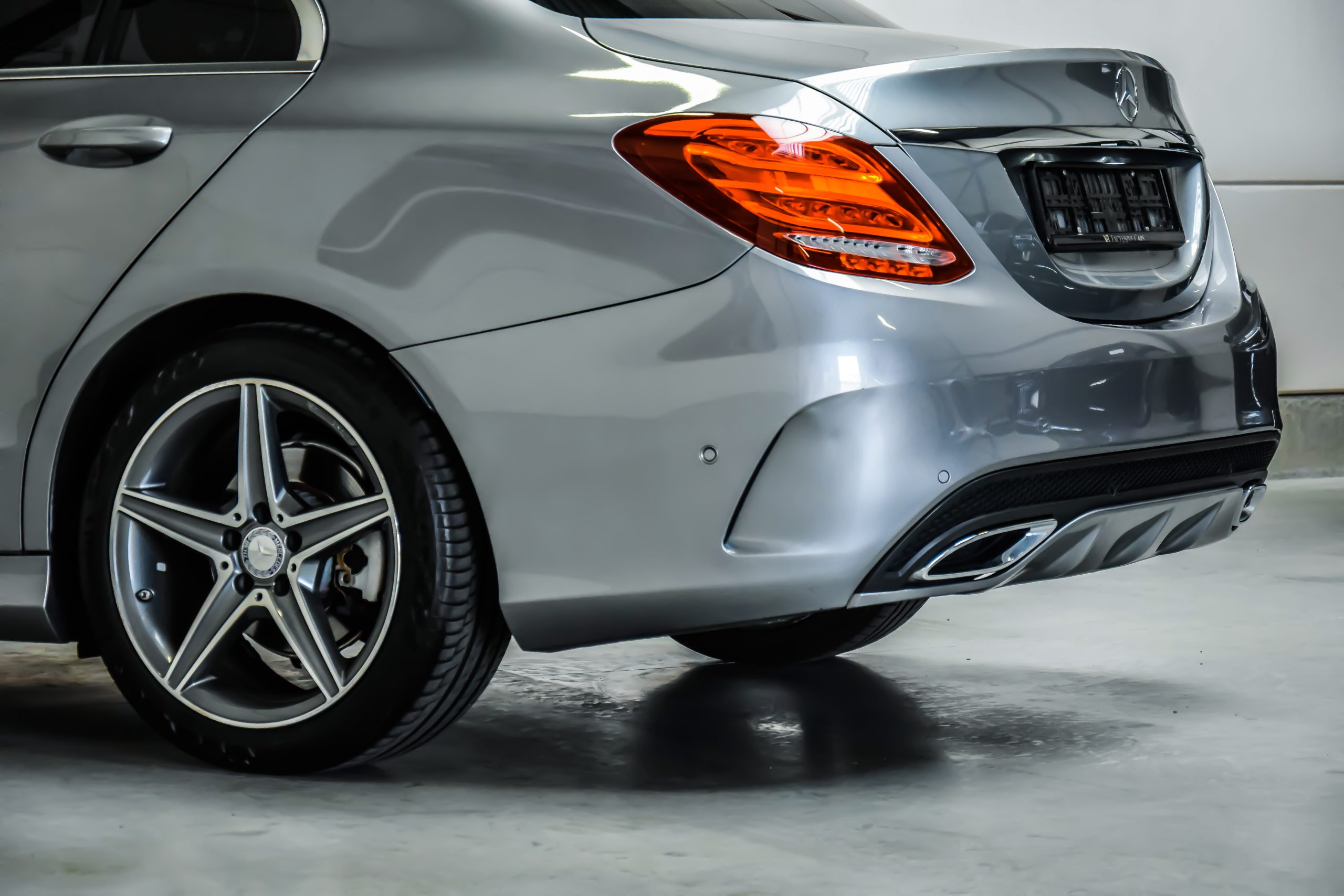 Mercedes-Benz C220d Bluetec AMG-Line 12/2014 – Full Option!!