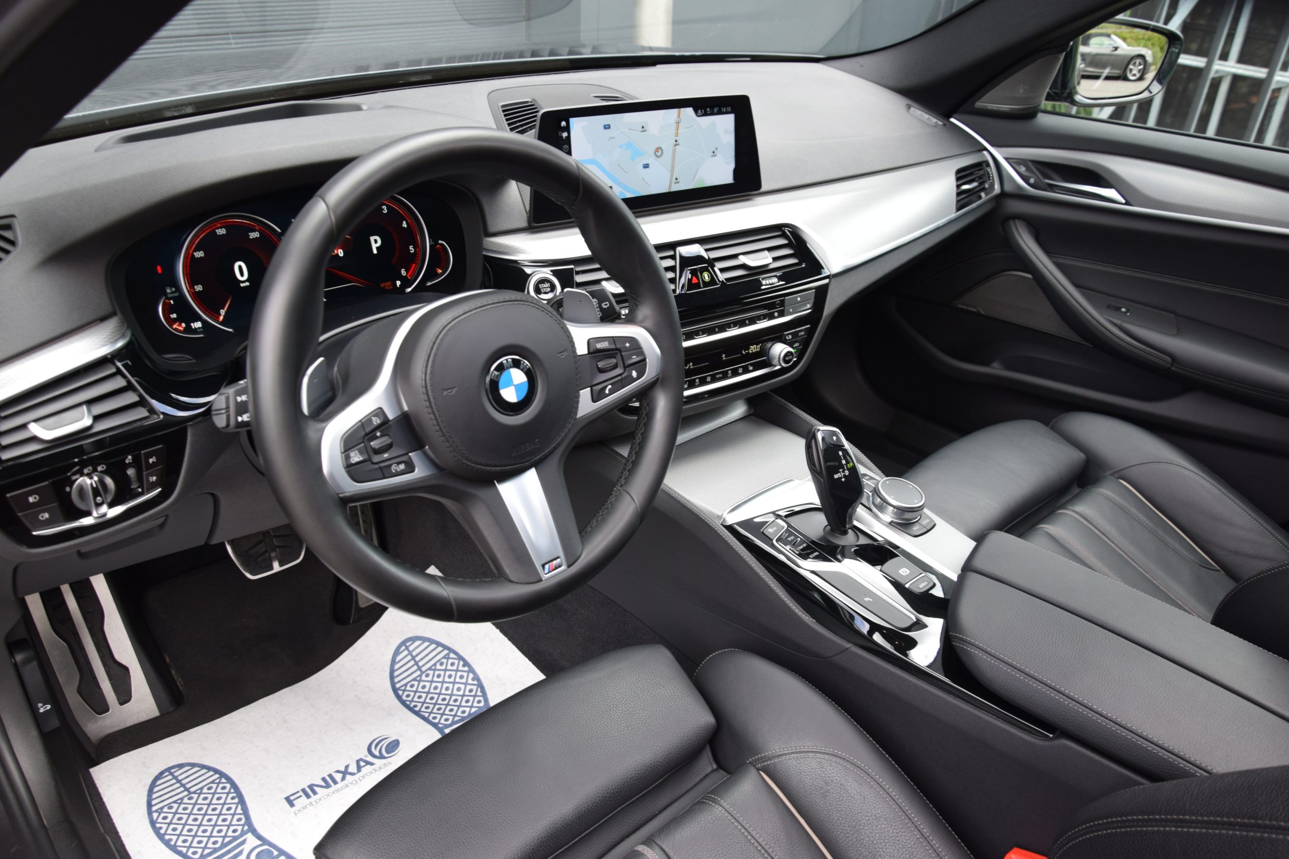 BMW 540d XAS xDrive M-Sport Night 08/2017 – Full Option!!