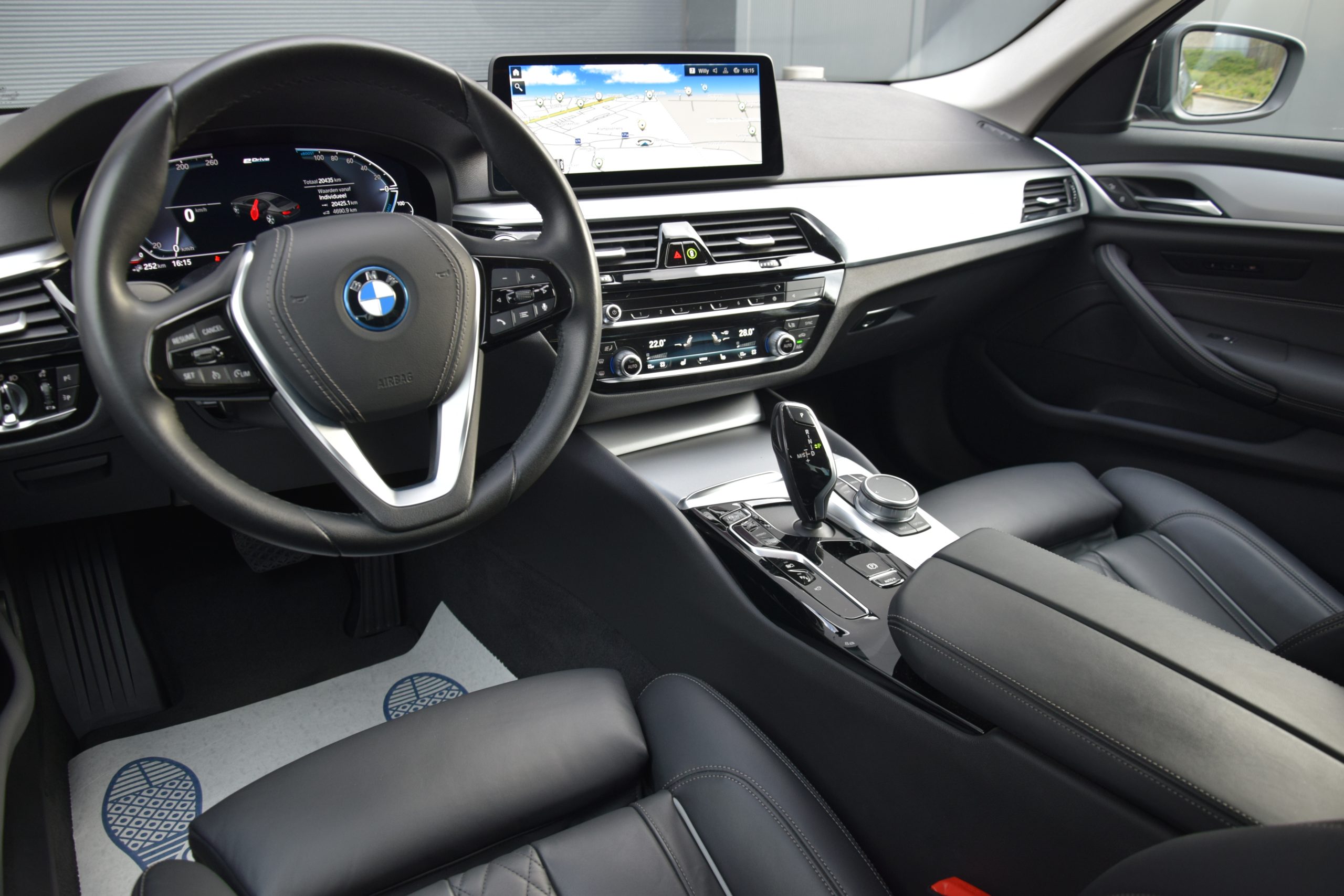 BMW 520eA Plug-In Hybride Night Edition 02/2022