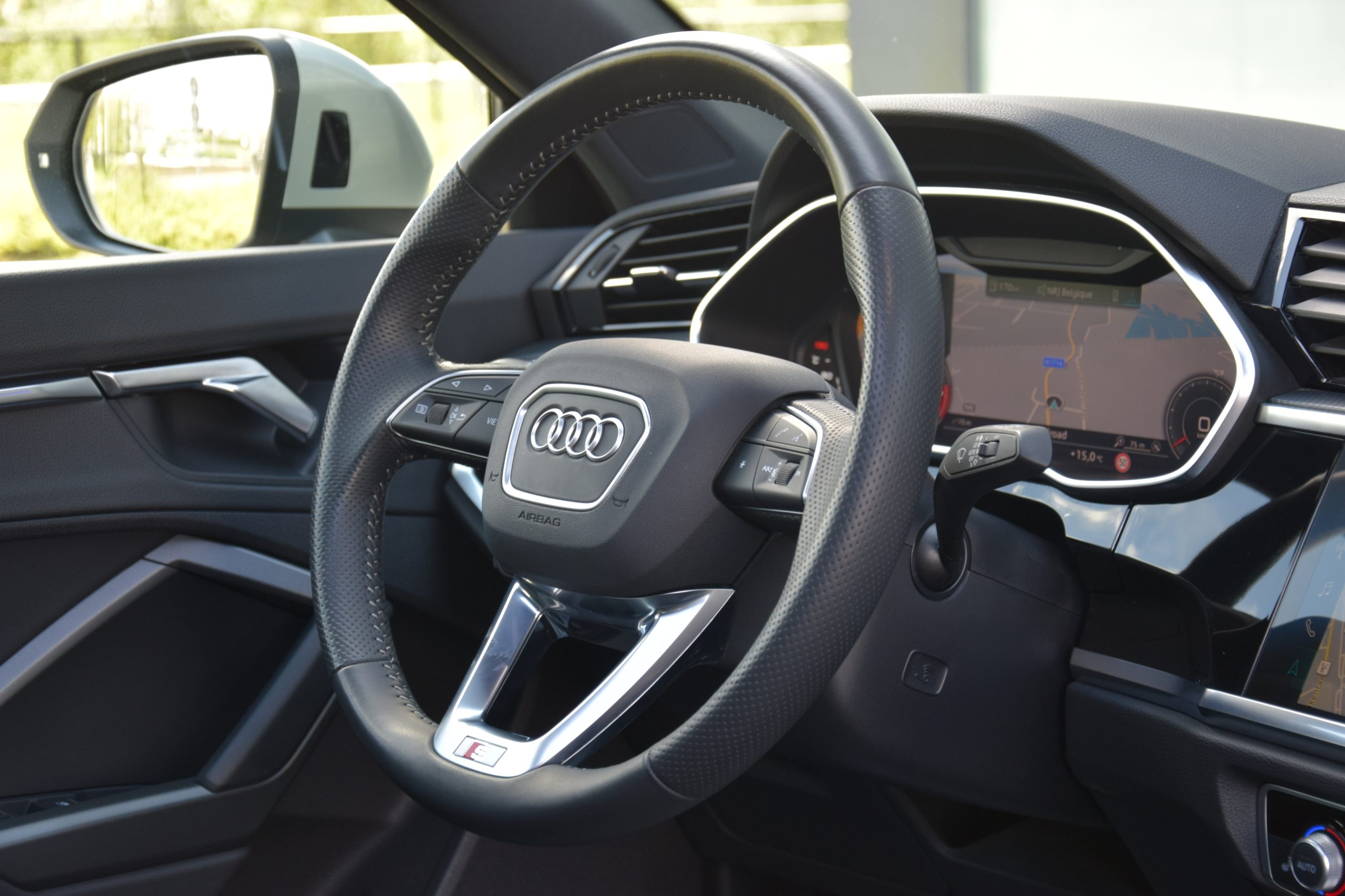 Audi Q3 35 TFSI Sportback 3X S-line 09/2020 – Full Option!!